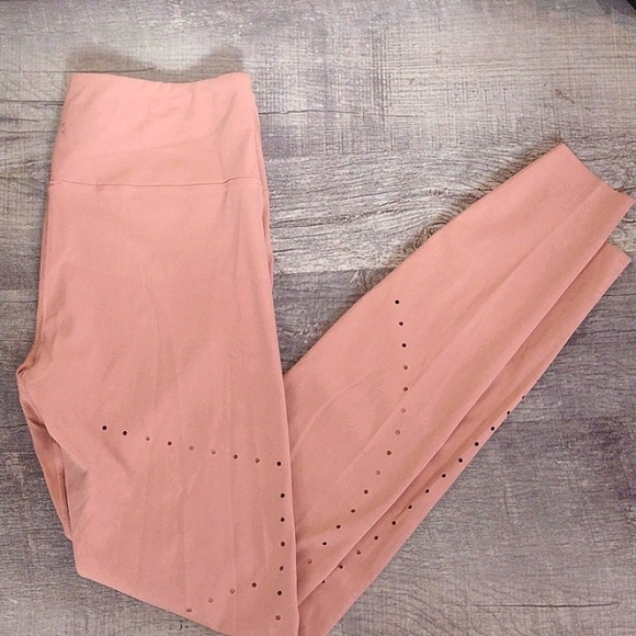 Varley Leggings laser cut Size Medium Dusty Rose - Picture 7 of 9